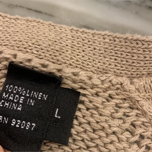 Classic Tan Cardigan Sweater-M - Picture 3 of 15